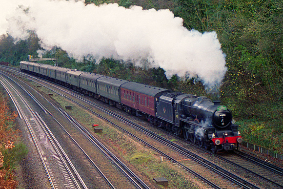 121206-1122E-45231-1Z92-St-Johns-Woking