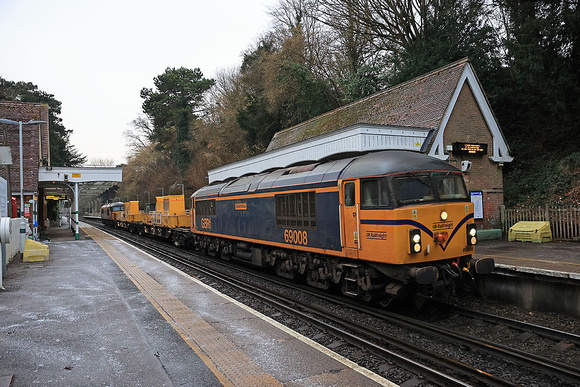 250215-1650-69008-69001-3Y90-Boxhill-&-Westhumble